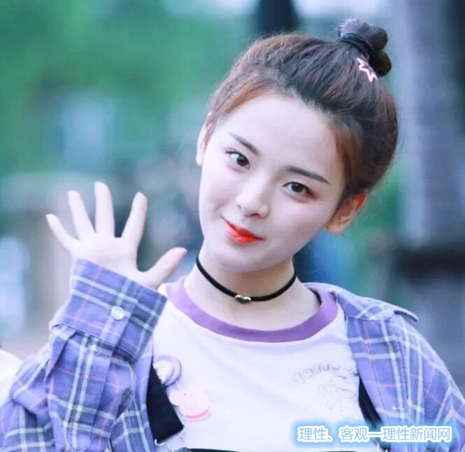 女歌手杨超越个人资料家庭背景揭秘 杨超越车祸是怎么回事现场图片